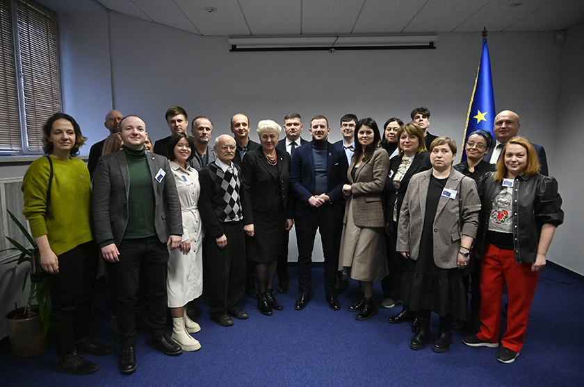 Візит екологічного єврокомісара до Києва: зустріч з громадськістю